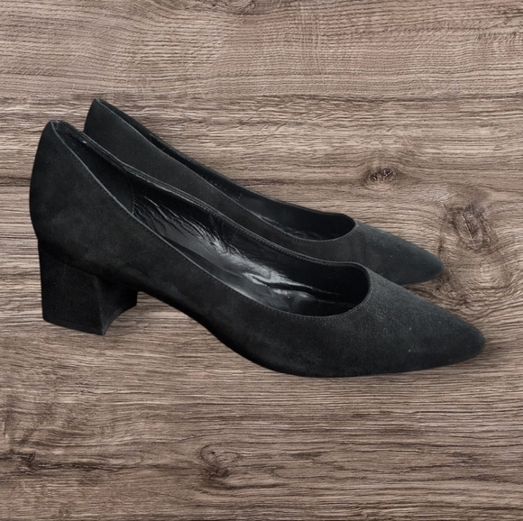 Aquatalia Pasha Black Suede - Picture 2 of 6